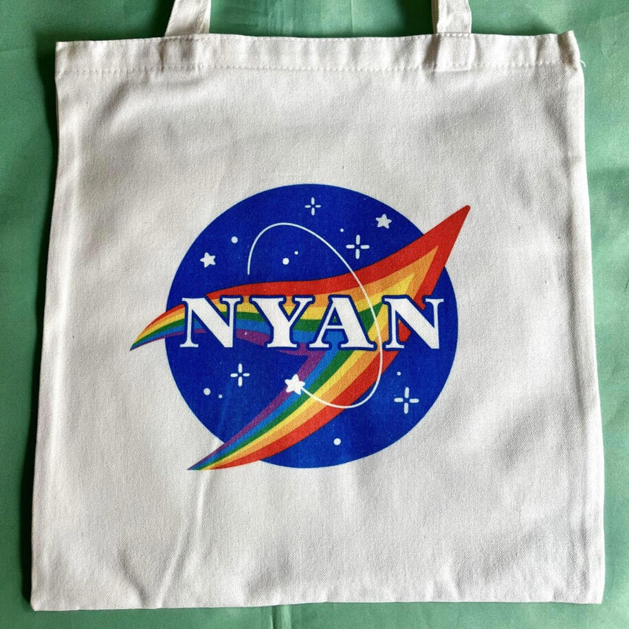 pastry cat (back) (sublimated tote)